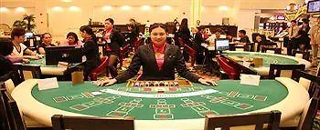 Royce Hotel & Casino Angeles 3*,