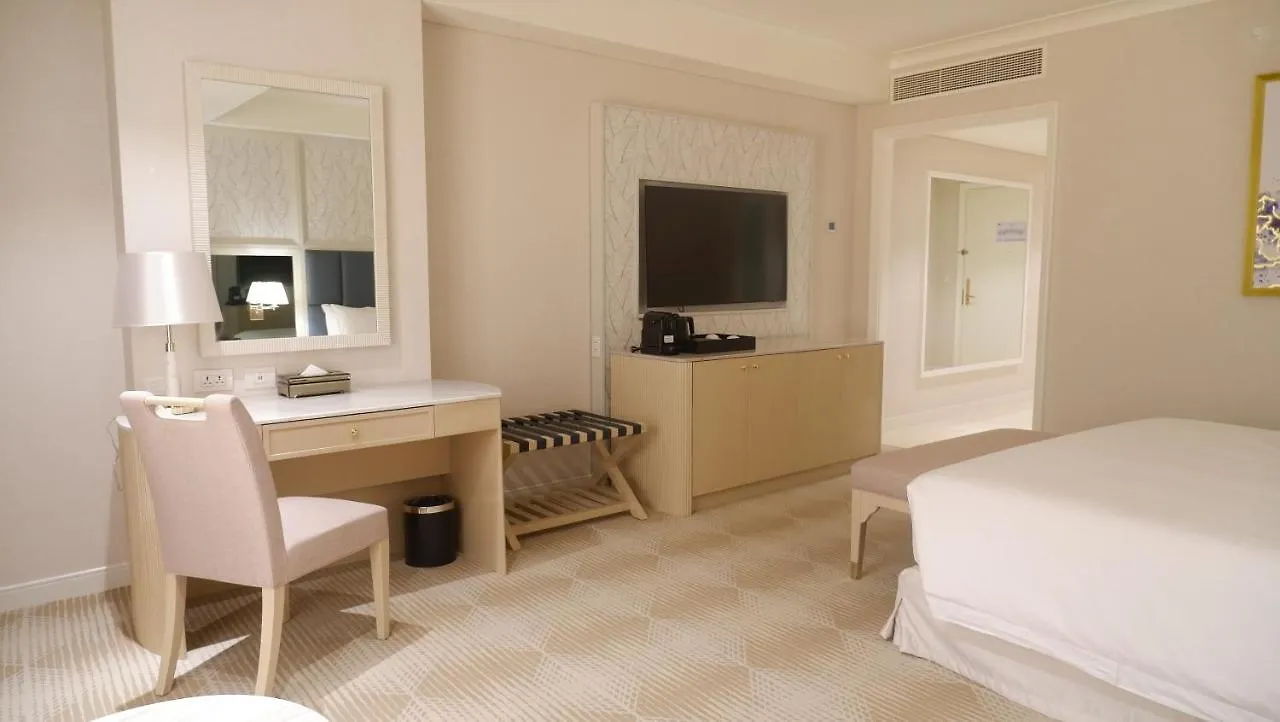 Hotel Royce Hotel&Casino Clark Field